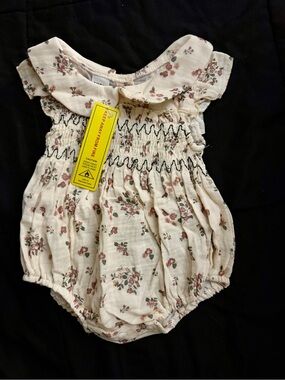 SHEIN Cream Baby Floral Smocked Romper with Dusty Pink Flowers